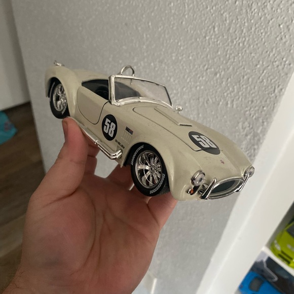 Dicast retro Shelby car - Picture 2 of 2